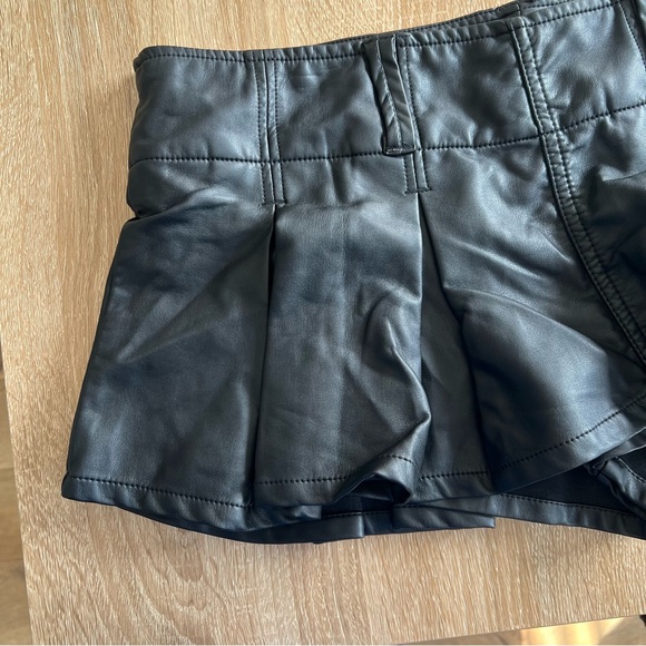 Free People Vegan Pleated Micro Mini Skirt - Picture 4 of 9